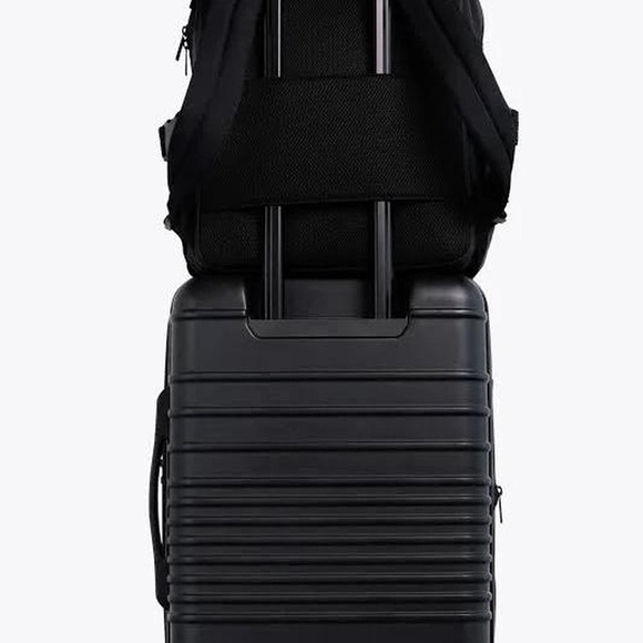 BÉIS ultimate baby backpack - Picture 6 of 9